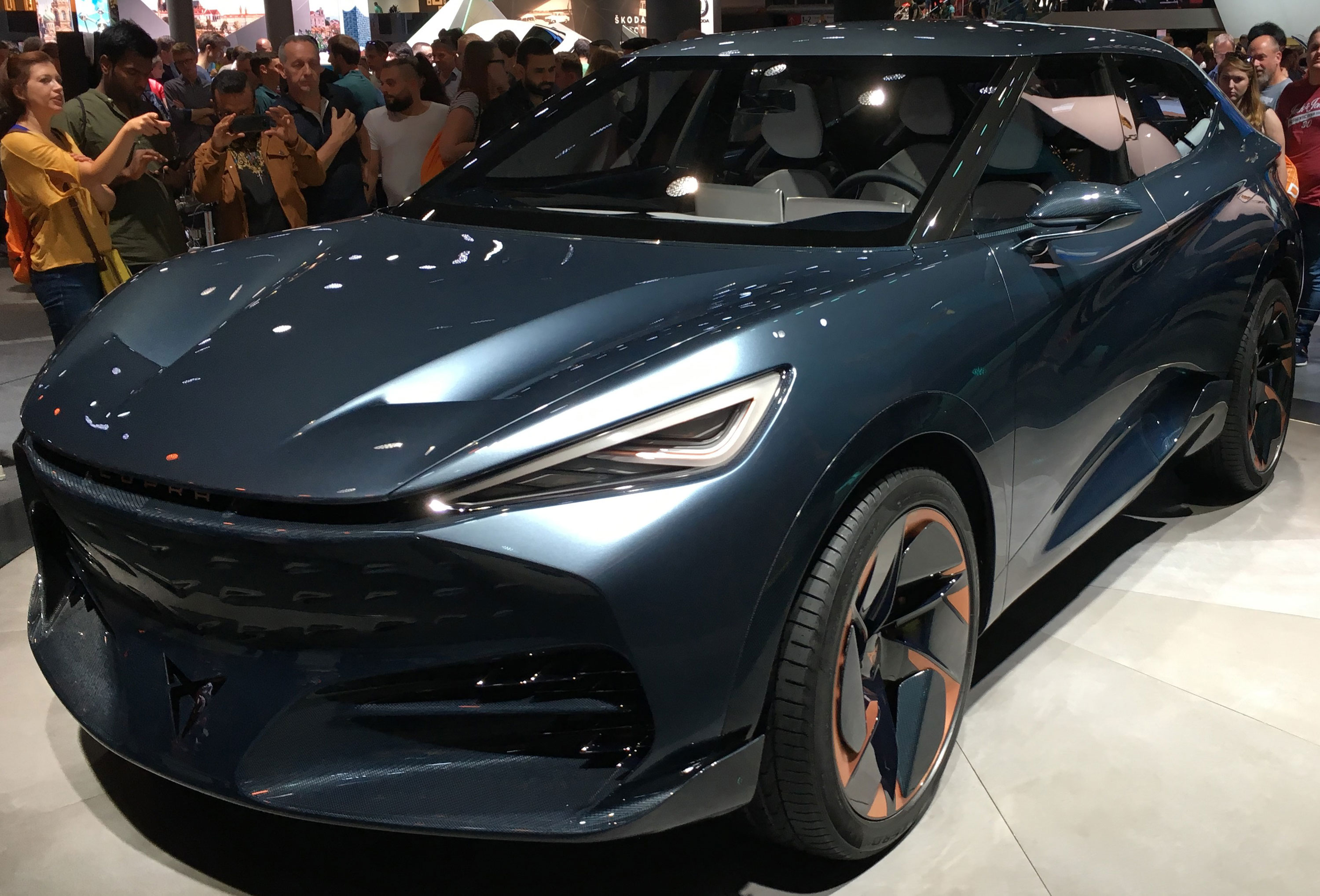 Concept CUPRA Tavascan 01