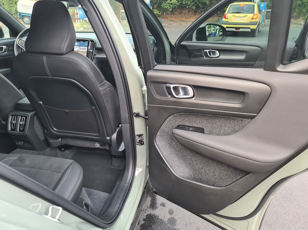 Vergleich Volvo XC40 vs v60 11